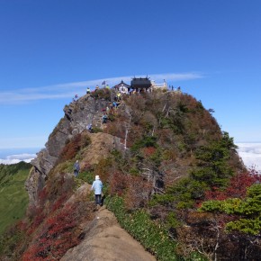 20161009-10　四国遍路第六十番横峰寺と紅葉の霊峰石鎚山　御利益で山は快晴(^O^)／